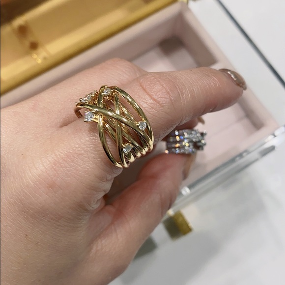 99.99%new 18k yellow gold diamond ring - Picture 4 of 5